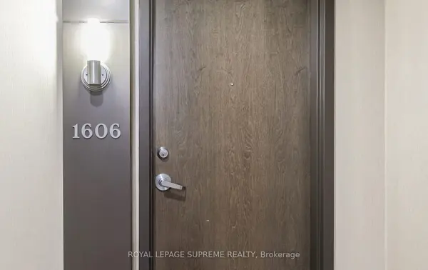 9 George ST #1606, Brampton, ON L6X 0T6