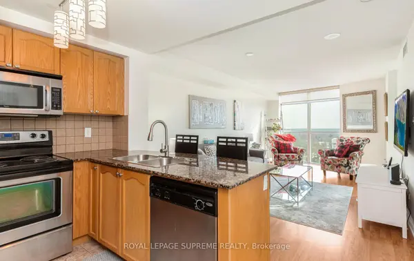 9 George ST #1606, Brampton, ON L6X 0T6