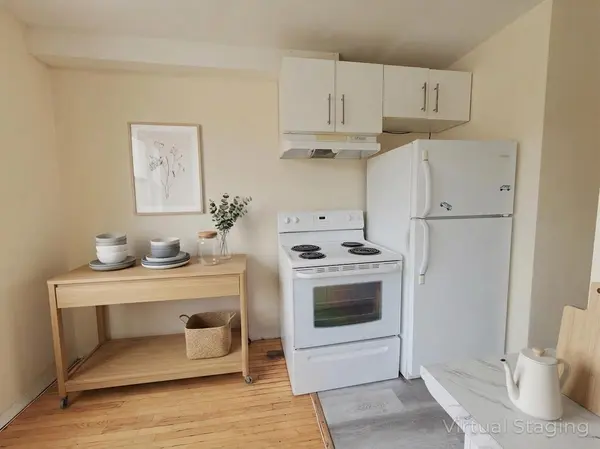 3 Greenbrook DR #301, Toronto W04, ON M6M 2J8