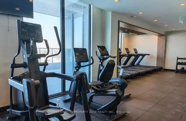 15 Skyridge DR #2107, Brampton, ON L6P 3S4