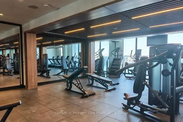 15 Skyridge DR #2107, Brampton, ON L6P 3S4