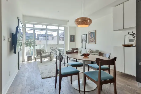 245 Perth AVE #103, Toronto W02, ON M6P 3X9