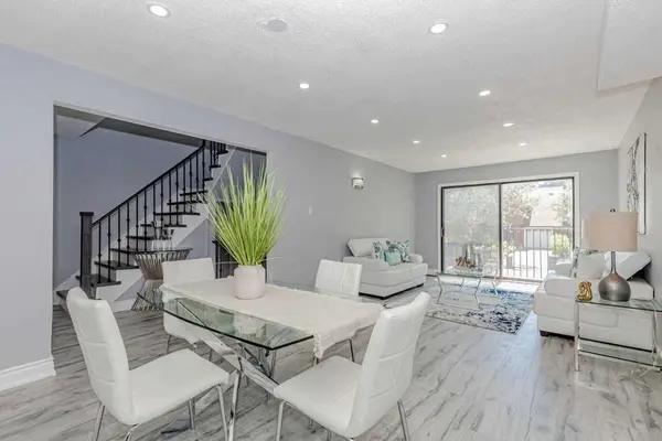 8 Norbrook CRES, Toronto W10, ON M9V 4P8