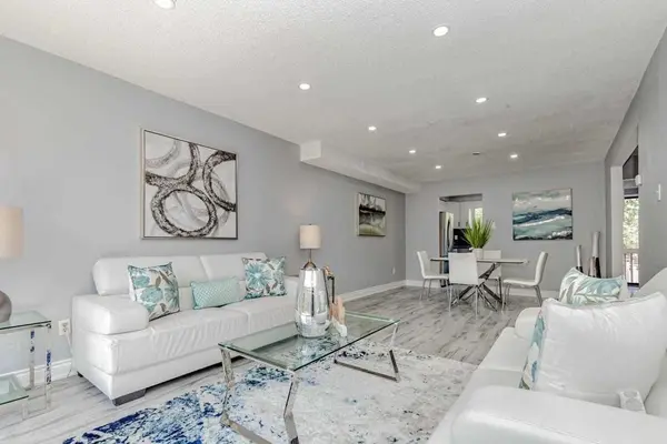 8 Norbrook CRES, Toronto W10, ON M9V 4P8