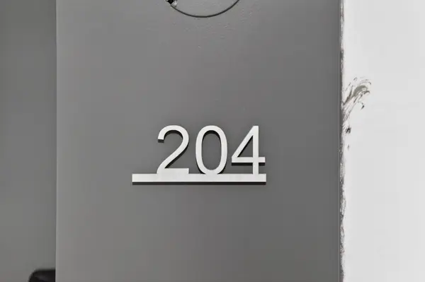 2075 Lakeshore RD #204, Burlington, ON L7R 1E2