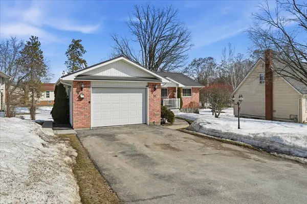 35 Nelson ST, Centre Hastings, ON K0K 2K0