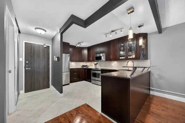 1785 Frobisher LN #704, Alta Vista And Area, ON K1G 3T7