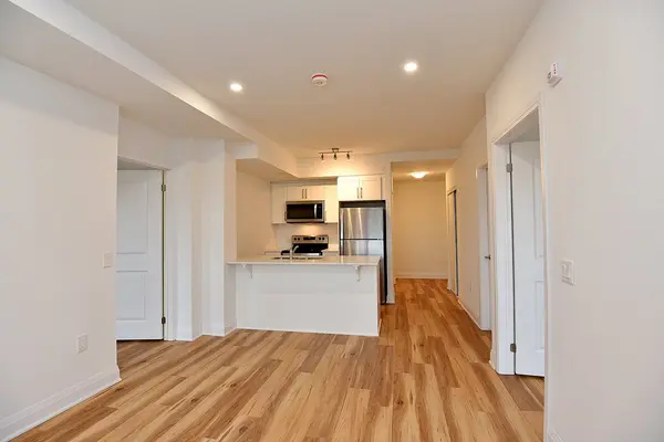 1936 Rymal RD #211, Hamilton, ON L0R 1P0