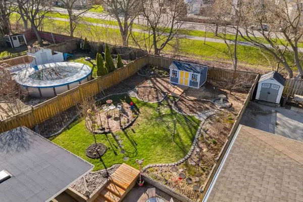 5533 Ontario AVE, Niagara Falls, ON L2E 3S4