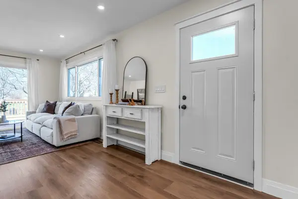 187 Lakeview AVE, Kingston, ON K7M 3V2