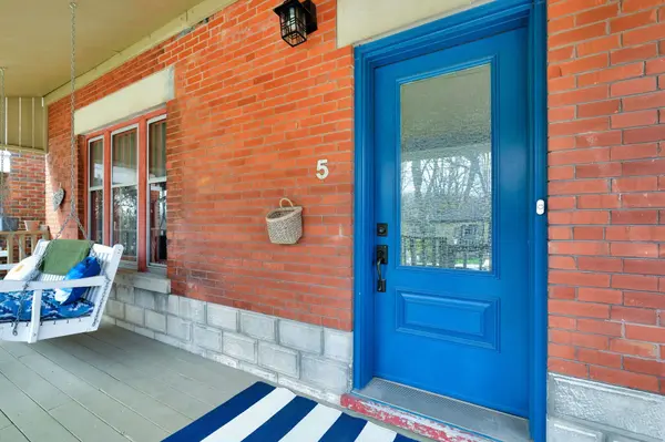 5 Cove RD, London South, ON N6J 1H7