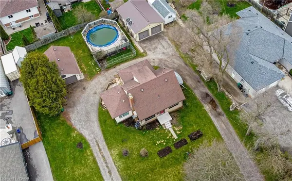 196 MYERS RD, Cambridge, ON N1R 7H1