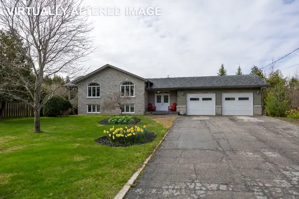 821 Kimberly DR, Selwyn, ON K0L 1T0