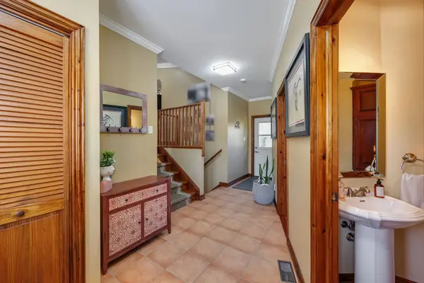 821 Kimberly DR, Selwyn, ON K0L 1T0