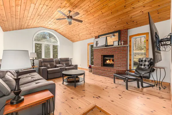 1172 Snye RD, Lanark Highlands, ON K0A 3L0