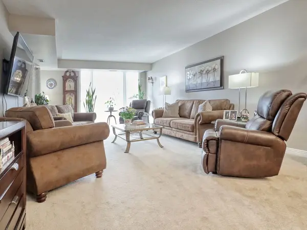 693 Windermere RD #307, London North, ON N5X 2P1