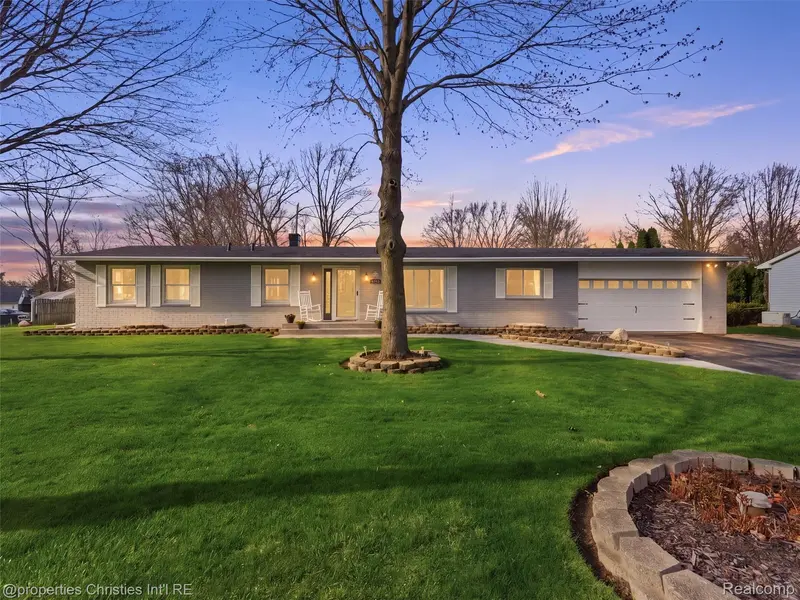 2435 Pfeifle, Oceola Township, MI 48843