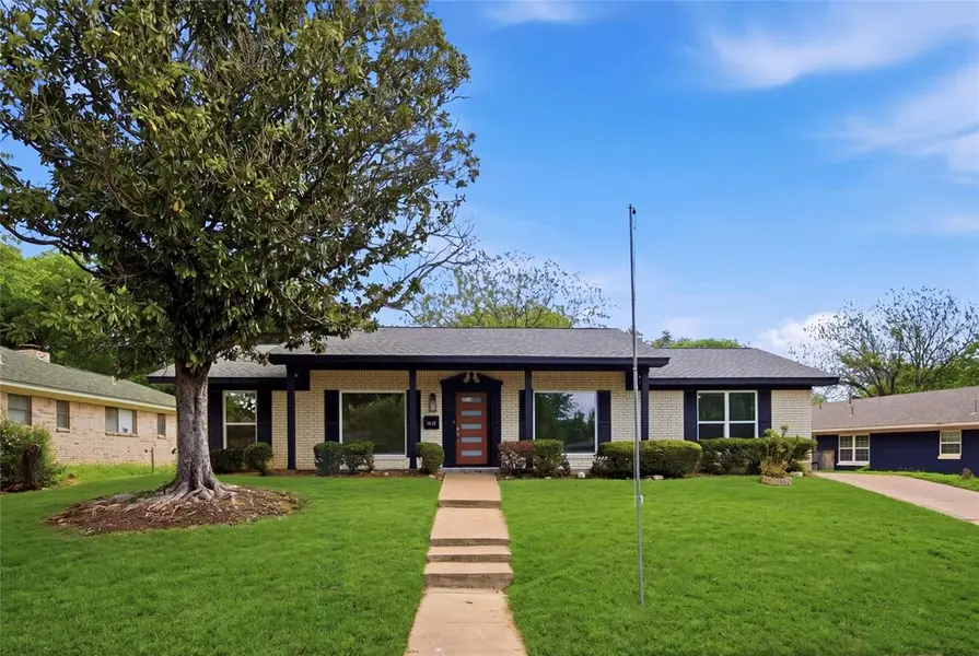 3013 Conejos Drive, Fort Worth, TX 76116