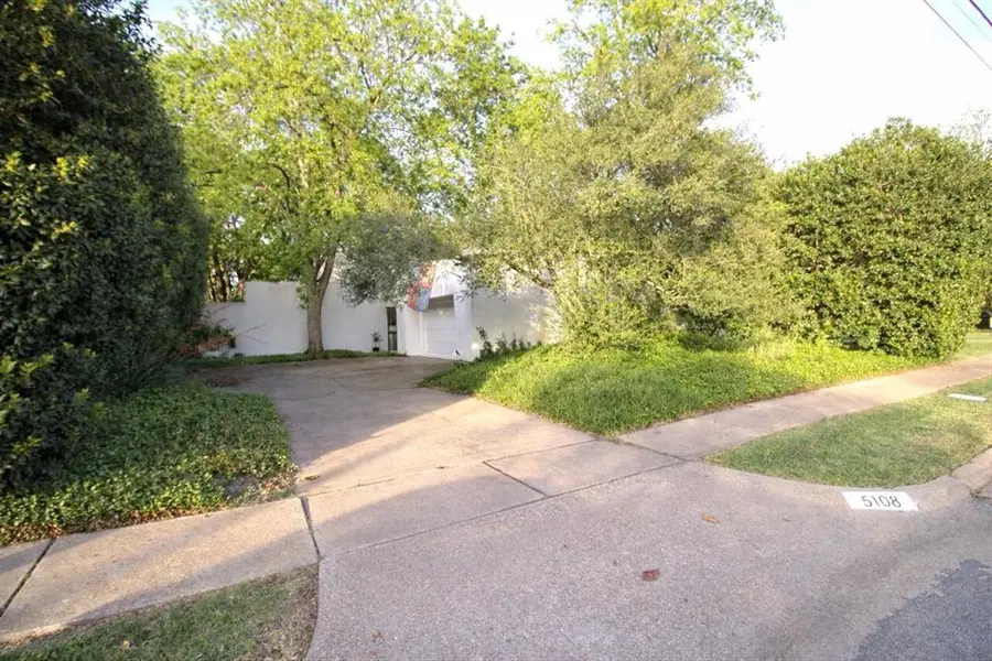 5108 Maple Springs Boulevard, Dallas, TX 75235