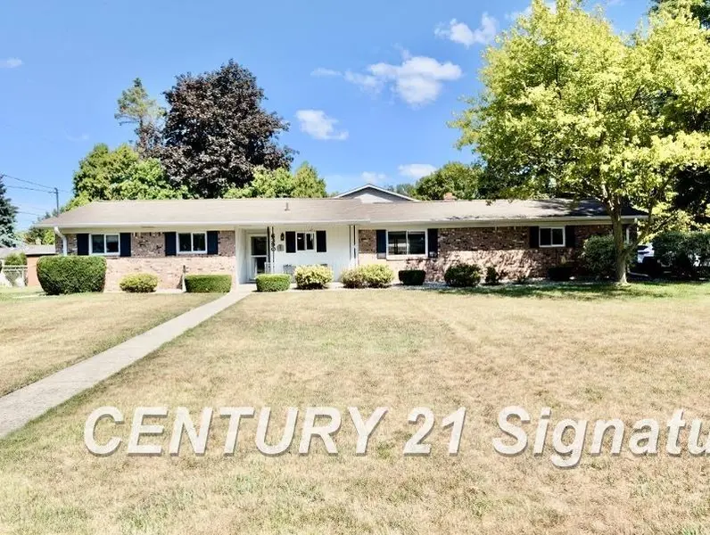 6390 Belmar DR, Saginaw Twp, MI 48603