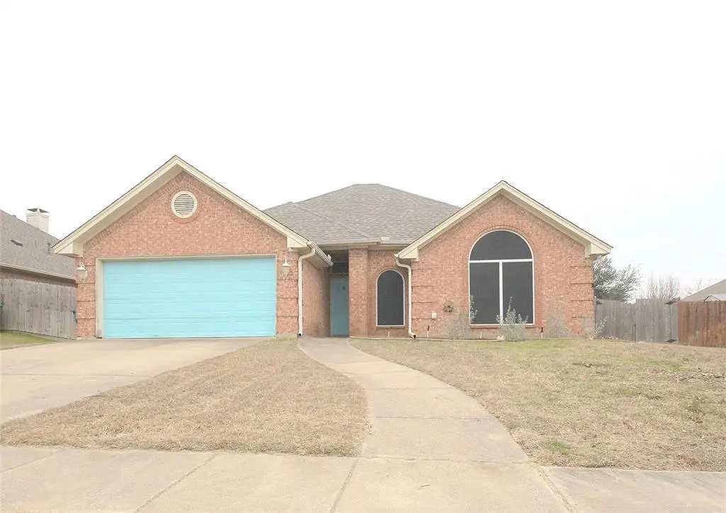 1804 Sand Stone Drive, Sanger, TX 76266