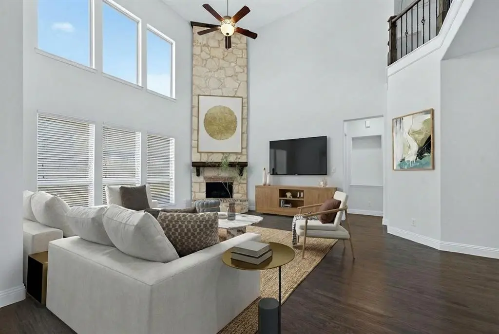 922 Amber Knoll Drive, Rockwall, TX 75087