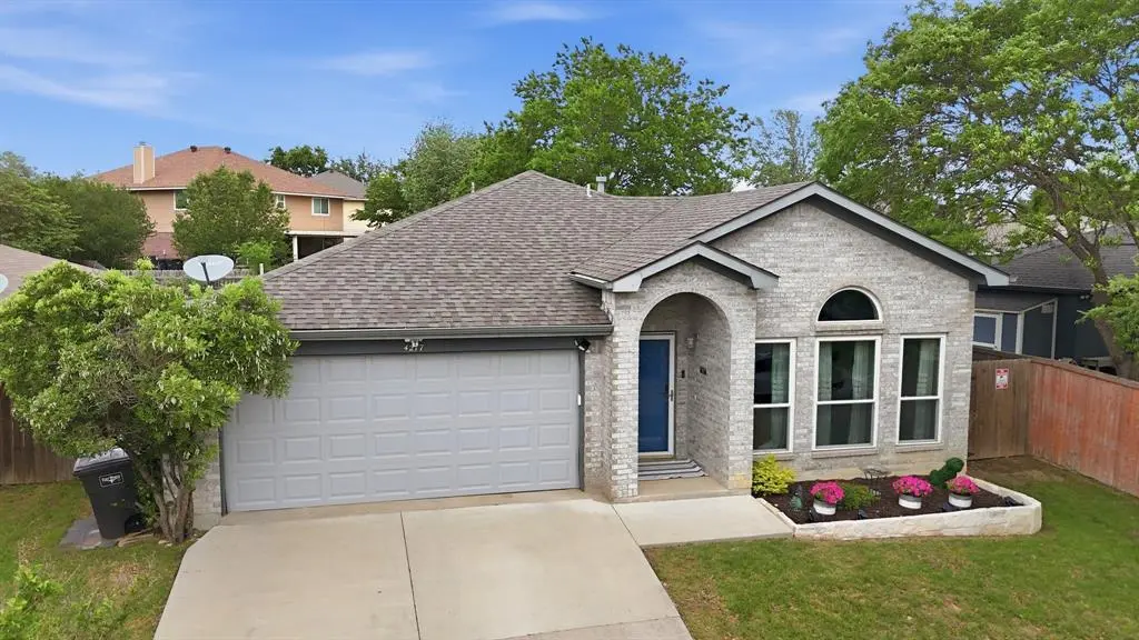 4217 Broken Arrow Road, Fort Worth, TX 76137
