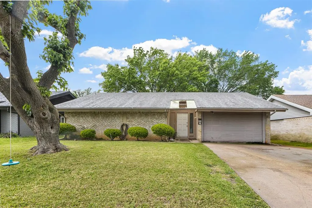 433 Rollingridge Lane, Garland, TX 75043