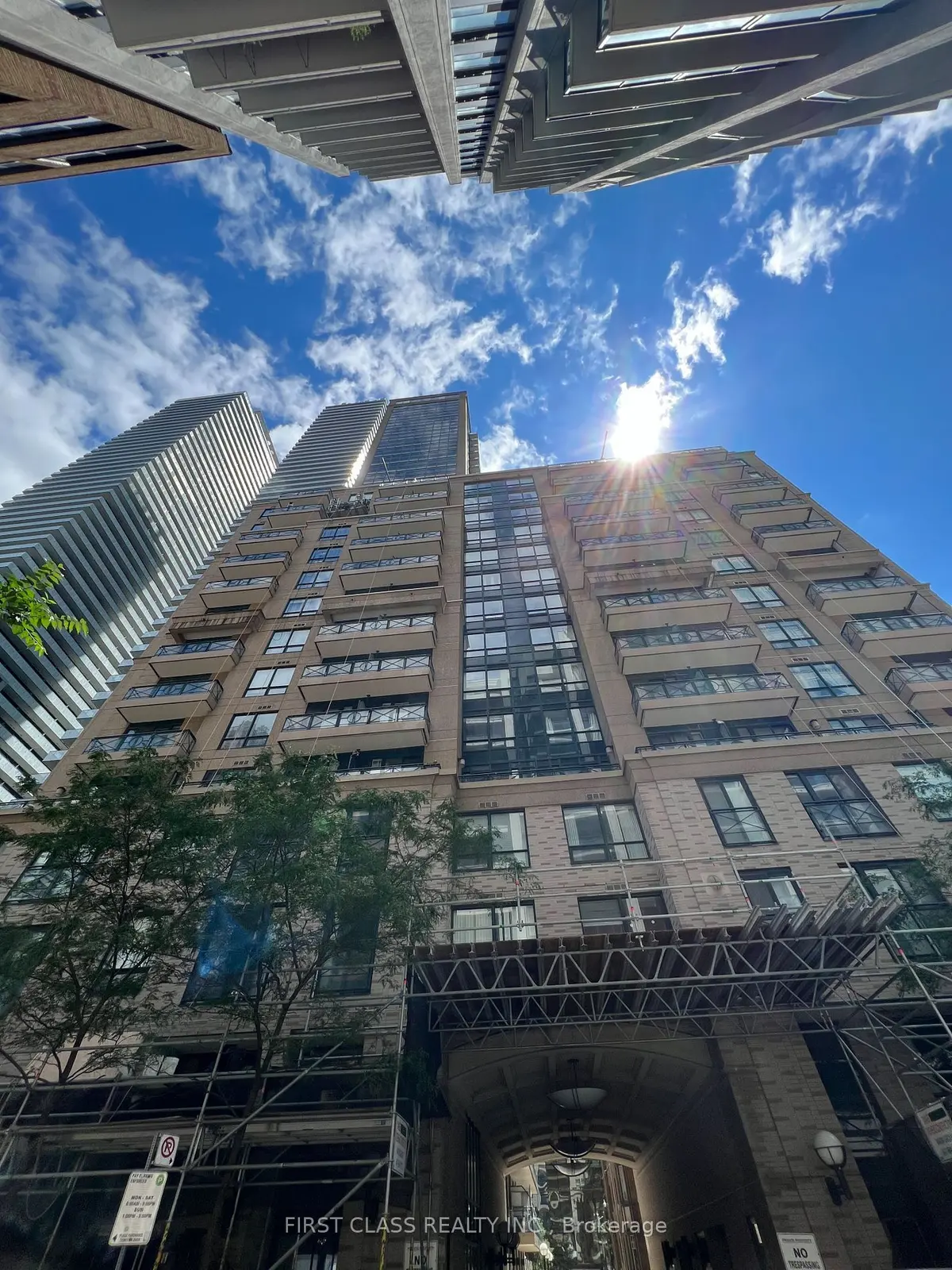 35 Hayden ST #1410, Toronto C08, ON M4Y 3C3