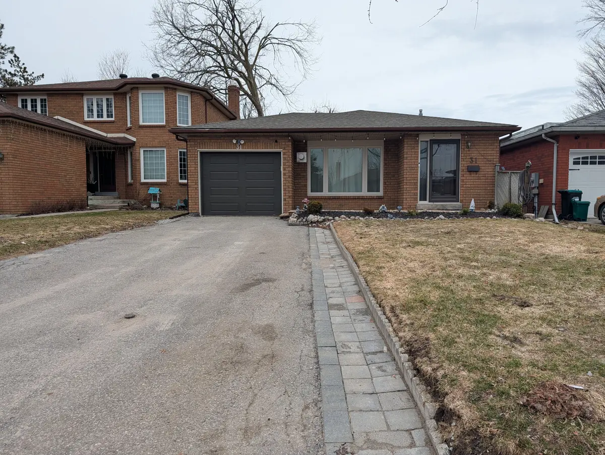 31 Buchanan ST, Barrie, ON L4M 6B5
