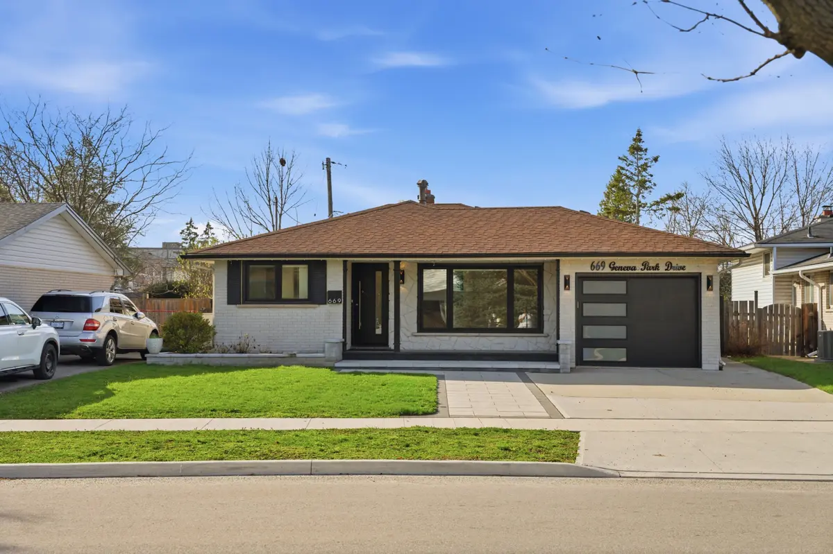 669 Geneva Park DR, Burlington, ON L7N 3C2