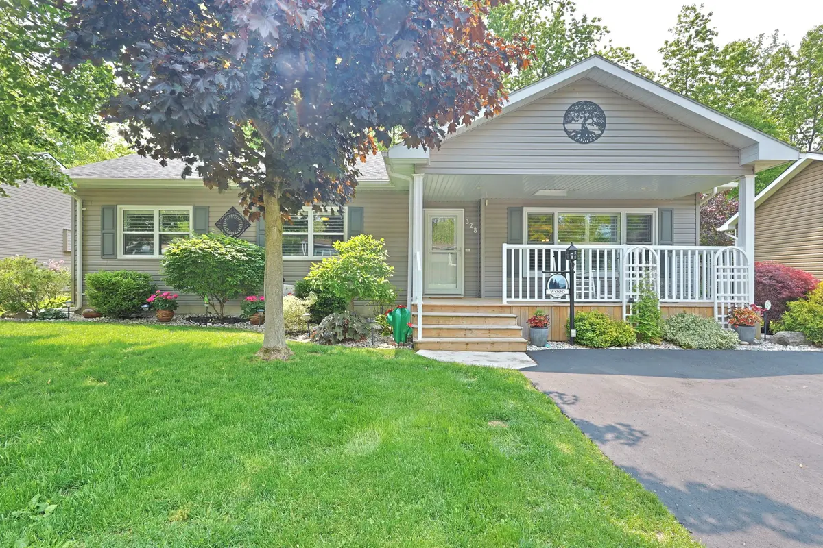 328 Wyldwood LN, South Huron, ON N0M 1T0