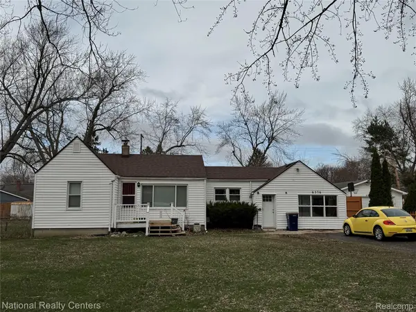 6376 Lanman DR, Waterford Charter Township, MI 48329