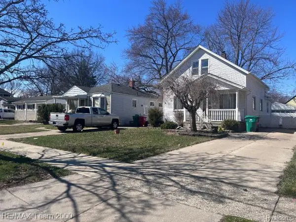 24523 Hayes AVE, Eastpointe, MI 48021