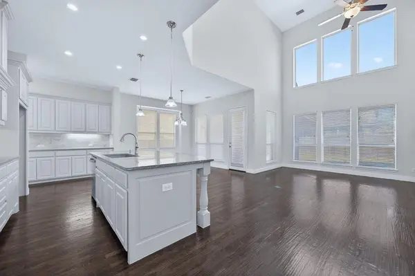 922 Amber Knoll Drive, Rockwall, TX 75087