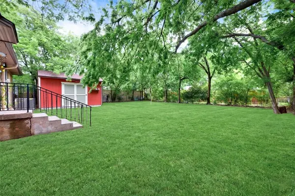 2418 Centerville Road, Dallas, TX 75228