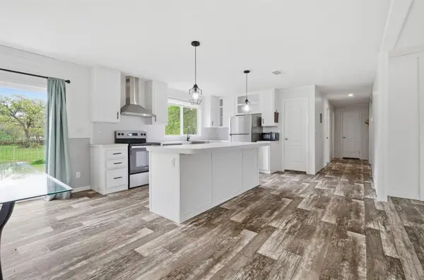 7334 W Line Road, Collinsville, TX 76233