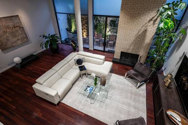 3210 Elizabeth Street, Dallas, TX 75204