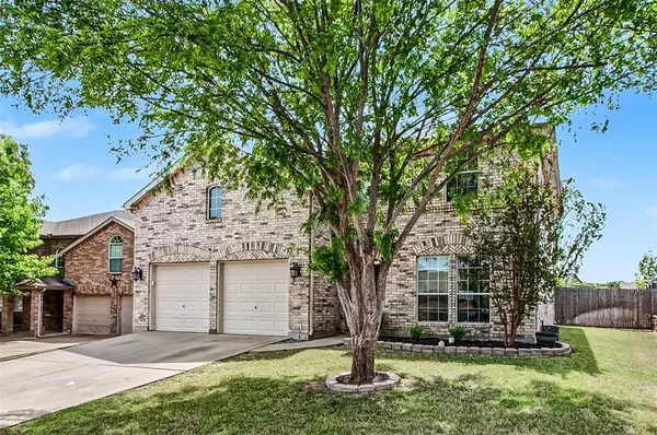 6144 Paddlefish Drive, Fort Worth, TX 76179