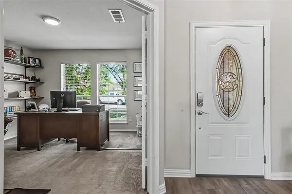 6144 Paddlefish Drive, Fort Worth, TX 76179