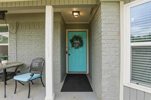 217 Granada Calle Street, Granbury, TX 76049