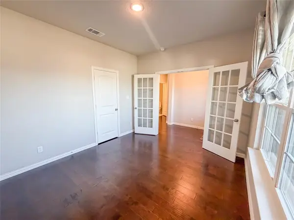 7305 Howling Coyote Lane, Fort Worth, TX 76131