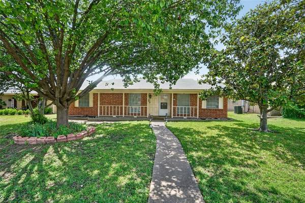 2014 Powderhorn, Garland, TX 75044