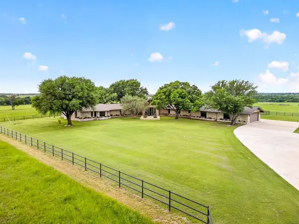 3601 W Fm 4, Cleburne, TX 76033