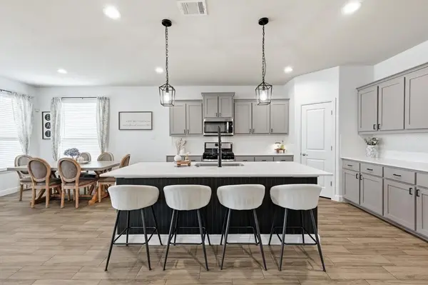 2369 Briscoe Ranch Drive, Weatherford, TX 76087