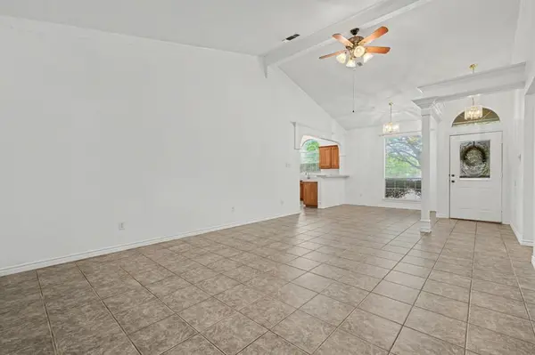 1516 Clover Lane, Granbury, TX 76048