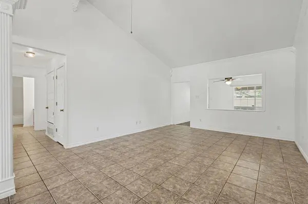 1516 Clover Lane, Granbury, TX 76048