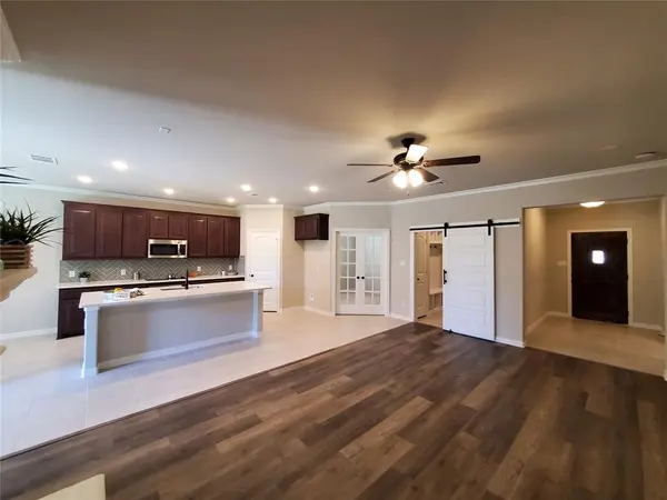 1716 Rio Secco Drive, Fort Worth, TX 76131