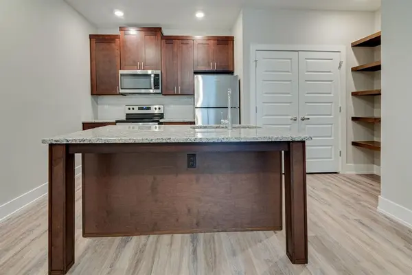 115 W Jones #102, Krum, TX 76249