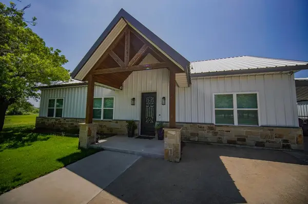 1201 Synterra Estates Loop, Jacksboro, TX 76458